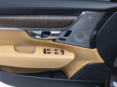 S90