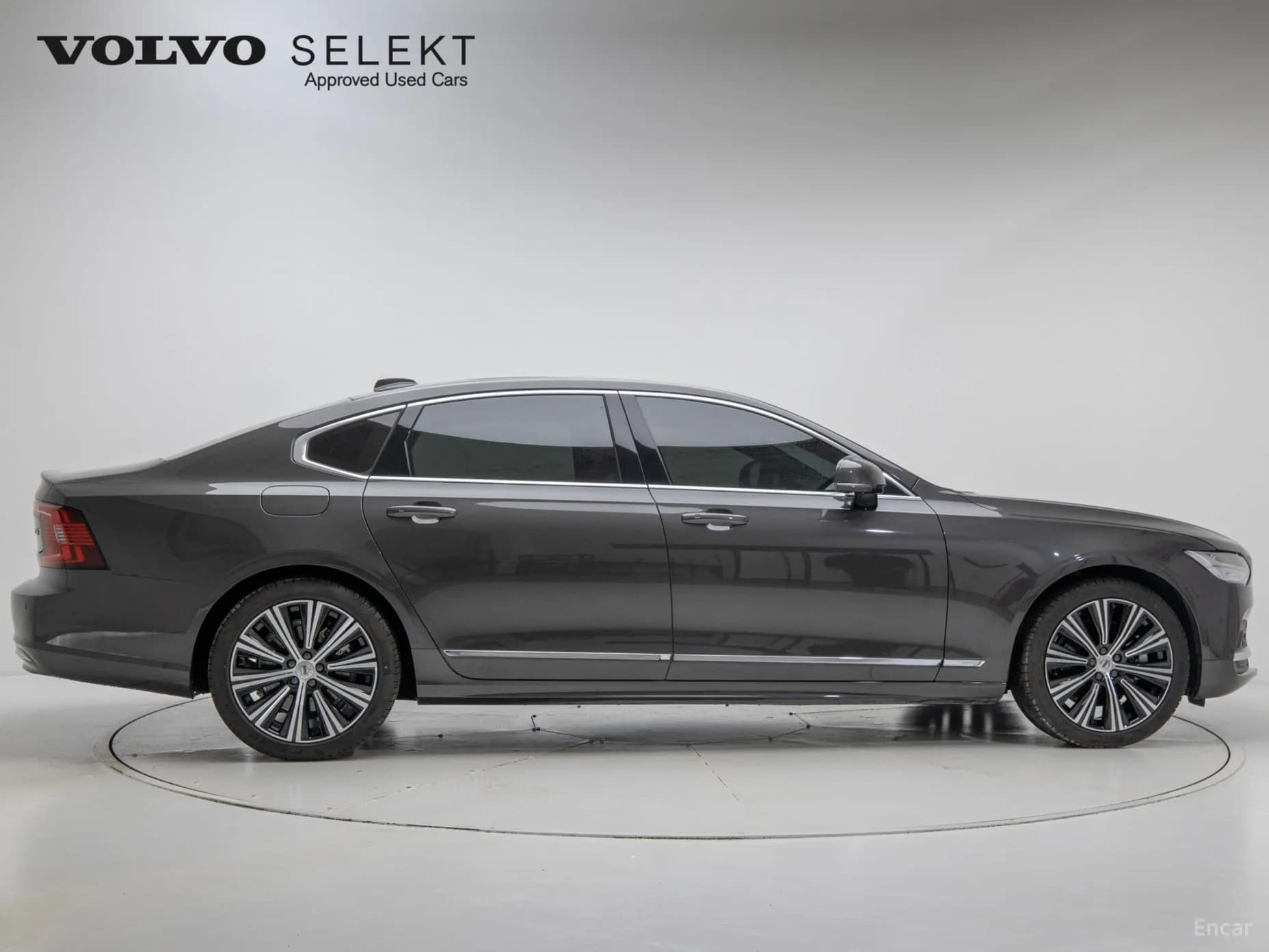 S90