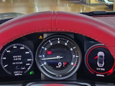 911 (992)