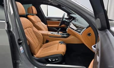 7 Series (G11)