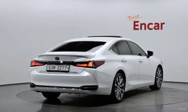 ES300h 7th Generation