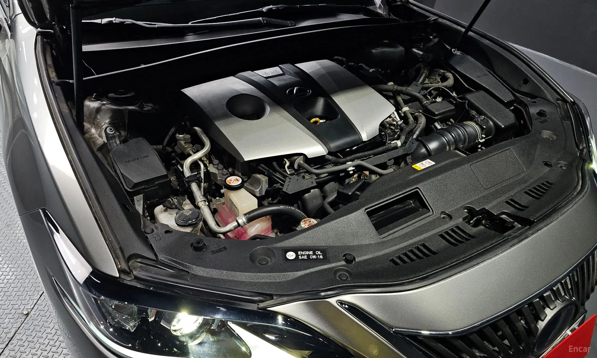 ES300h 7th Generation