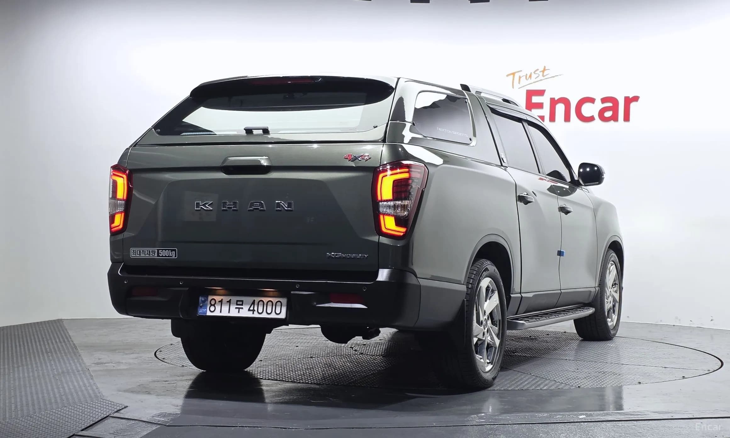 Rexton Sports Khan