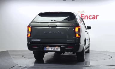 Rexton Sports Khan