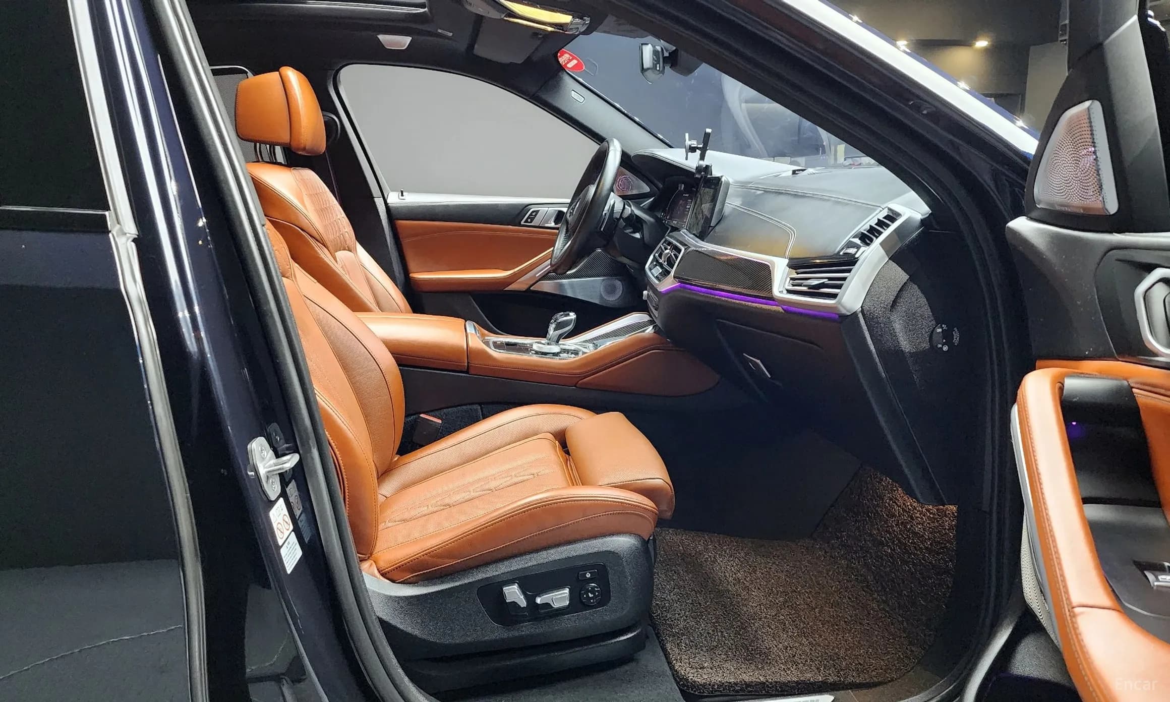 X6 (G06)