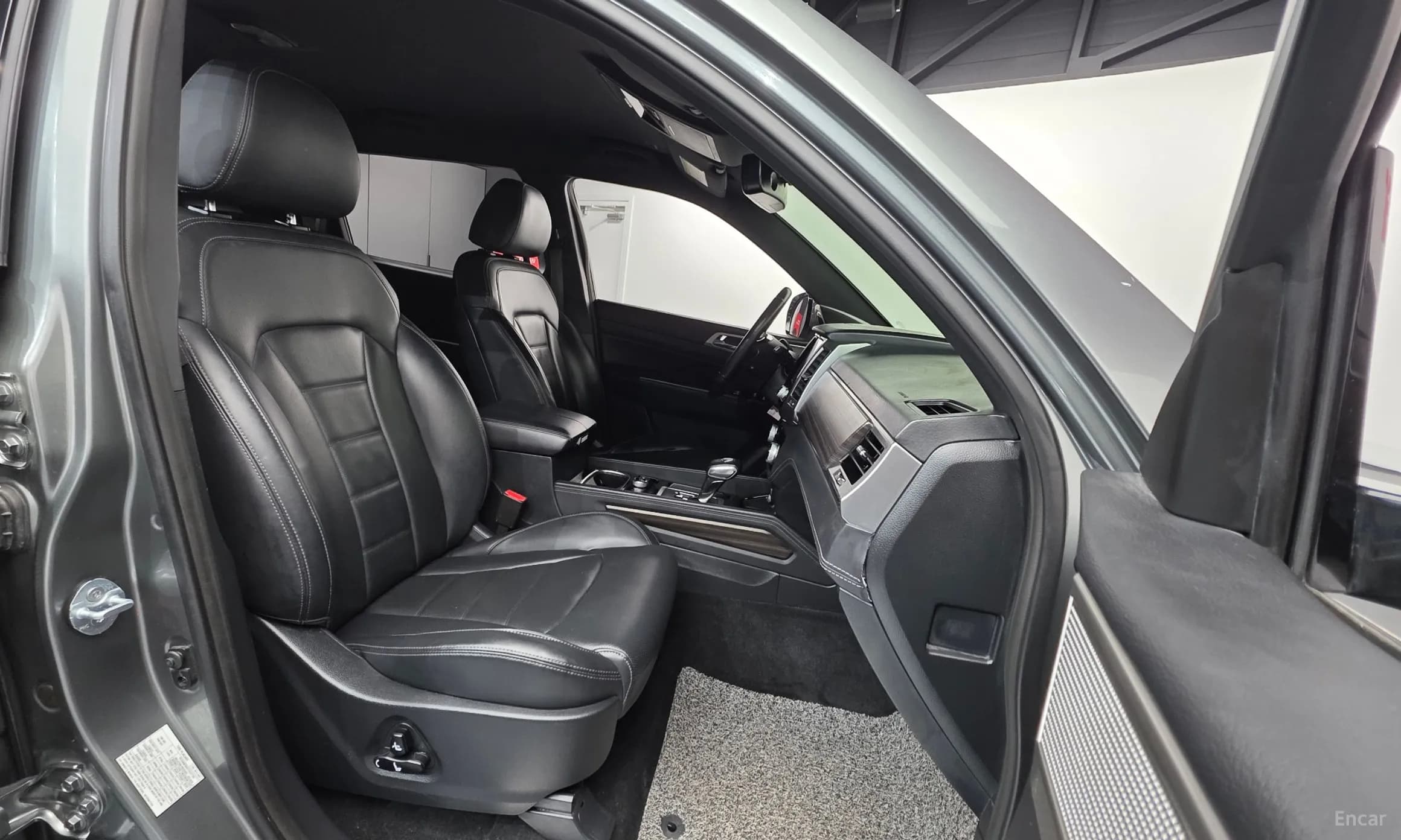 G4 Rexton