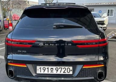 GV70