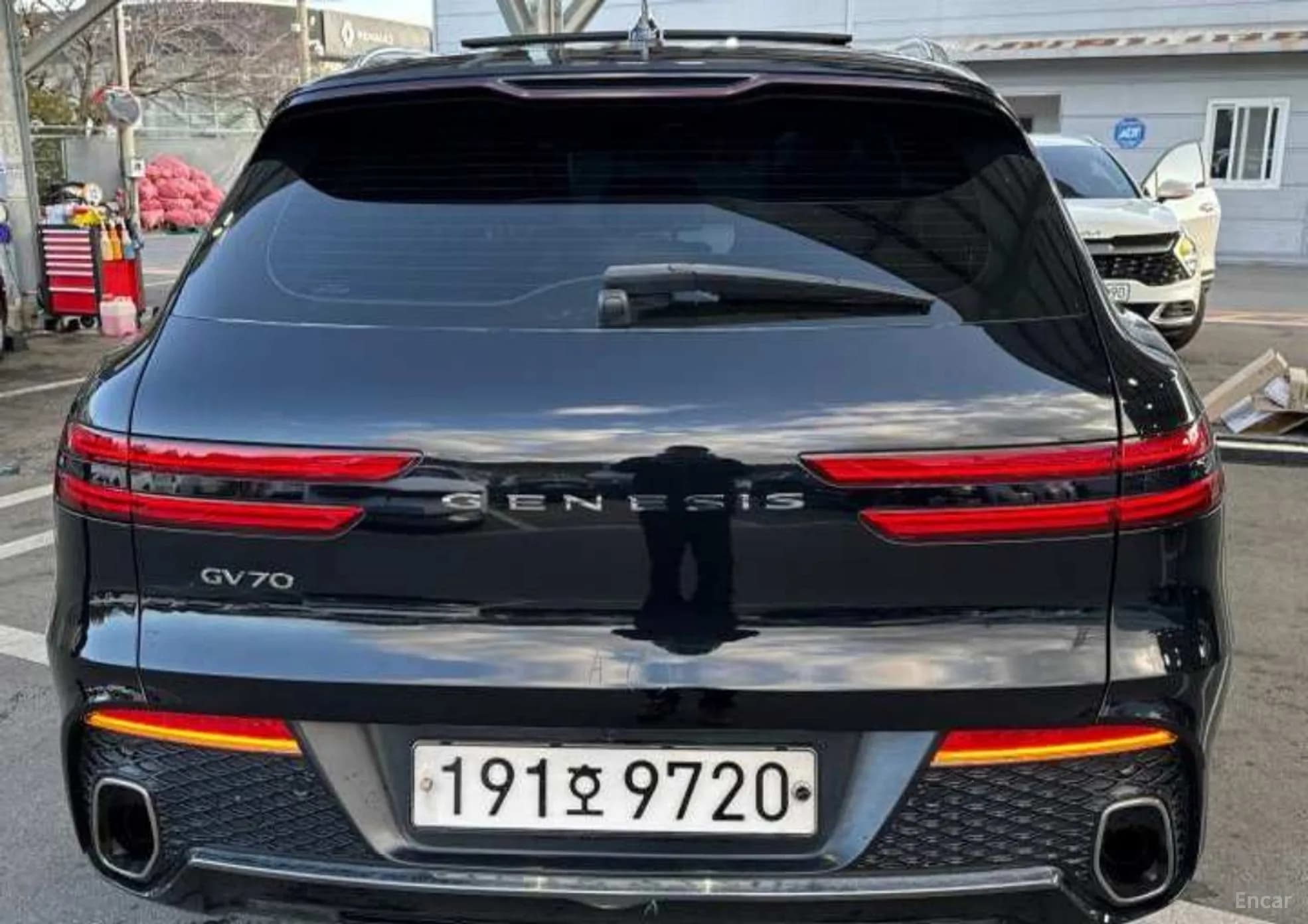 GV70