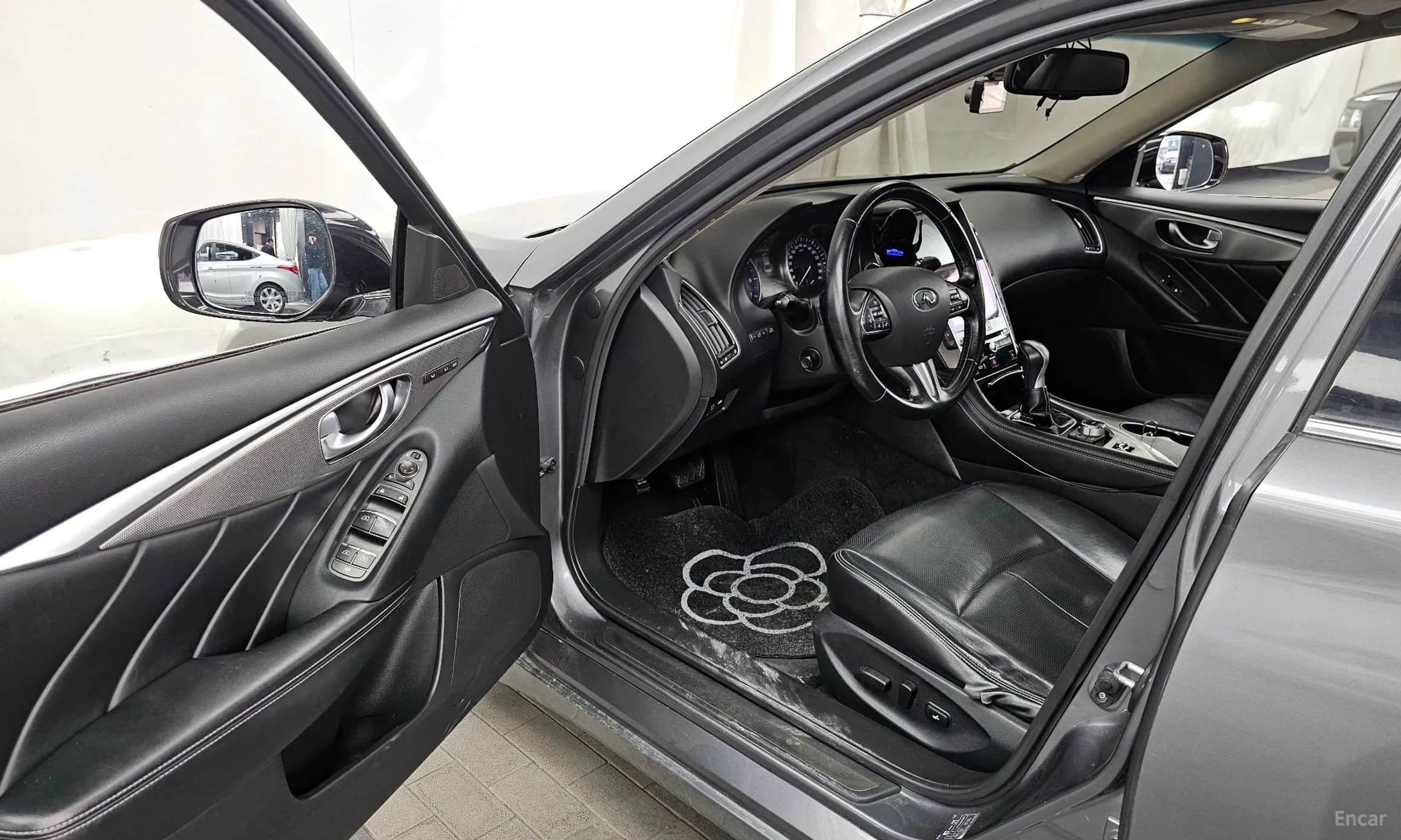 Q50