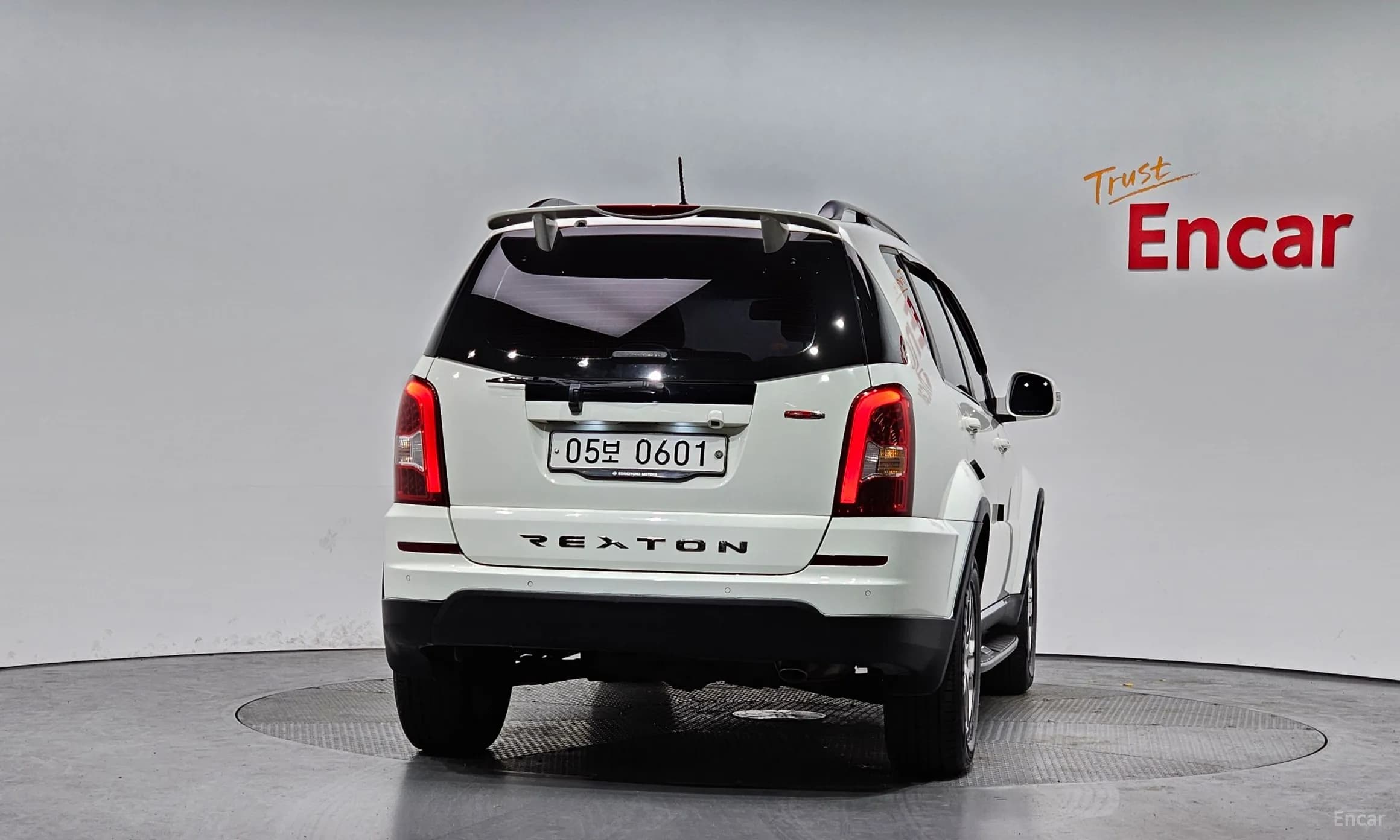 Rexton W
