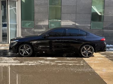 5 Series (G60)