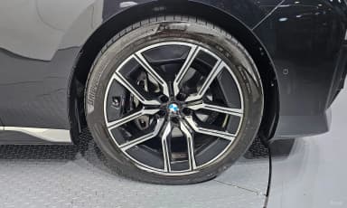 7 Series (G70)