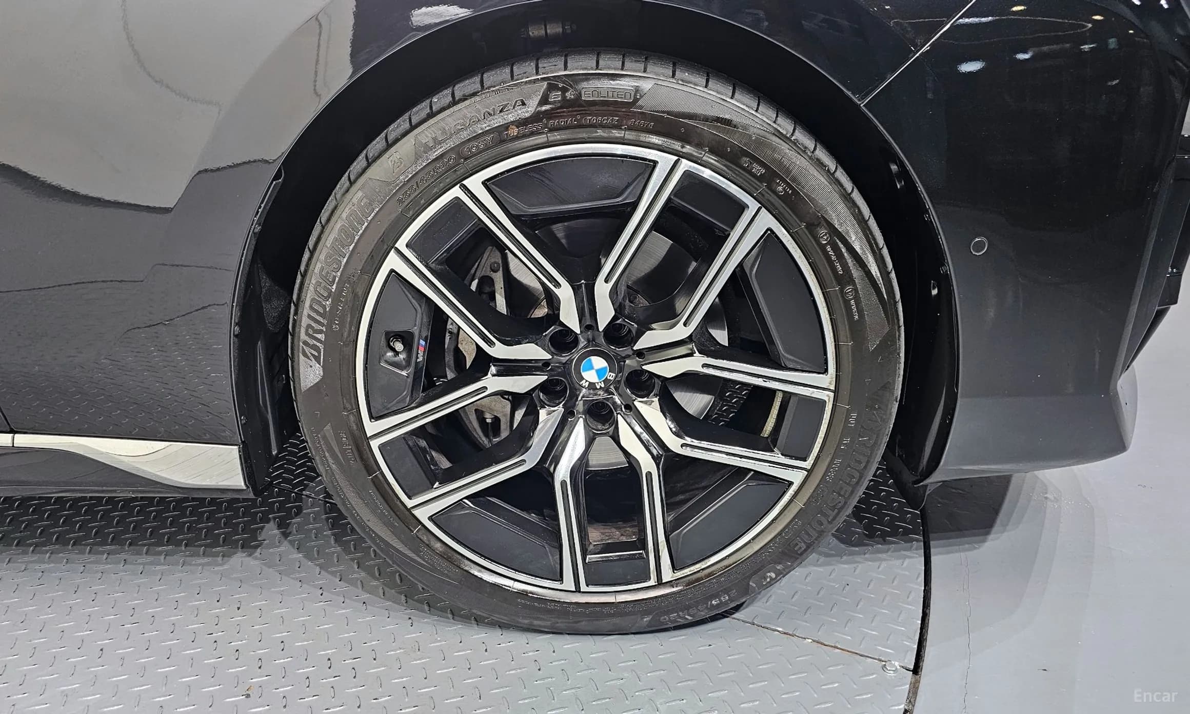 7 Series (G70)