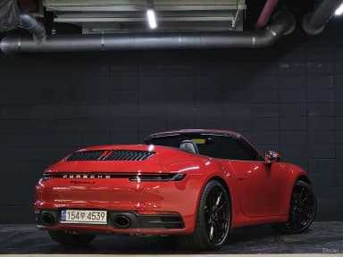 911 (992)