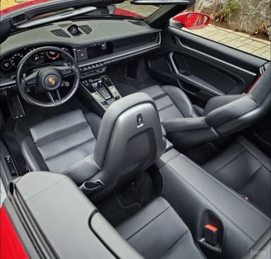 911 (992)