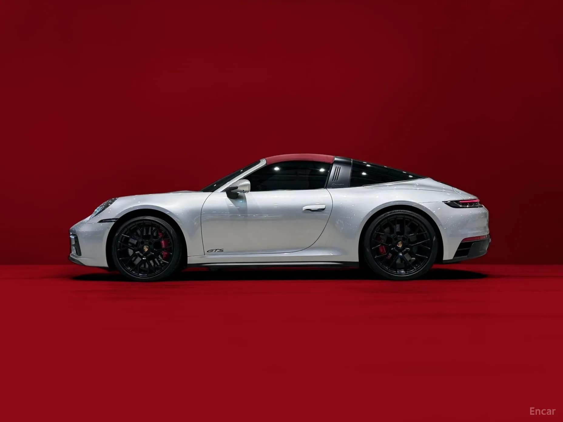 911 (992)