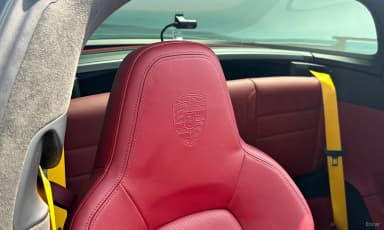 911 (992)