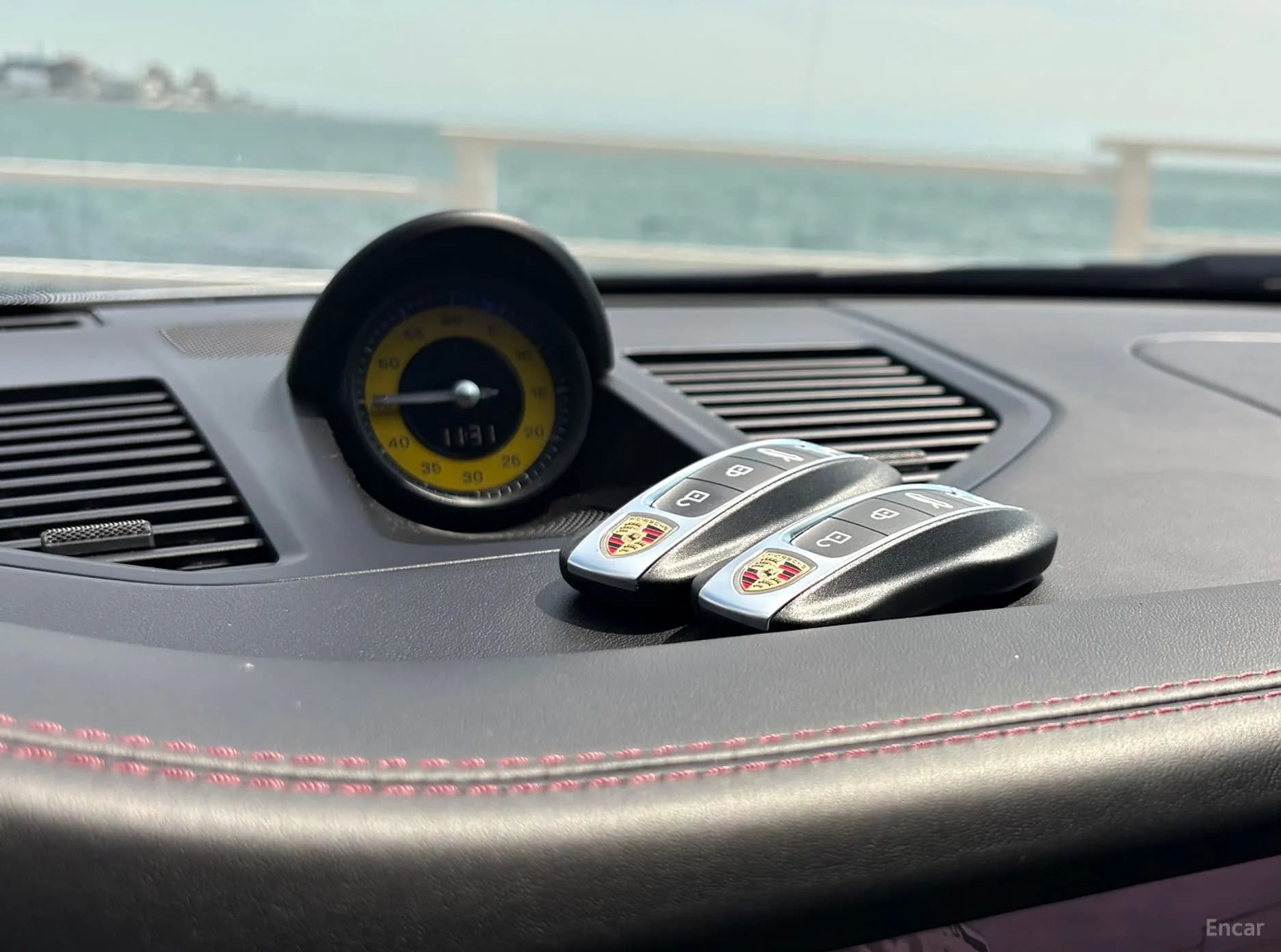 911 (992)