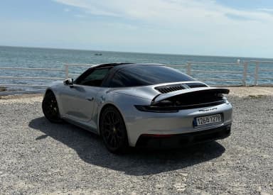 911 (992)