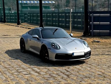 911 (992)