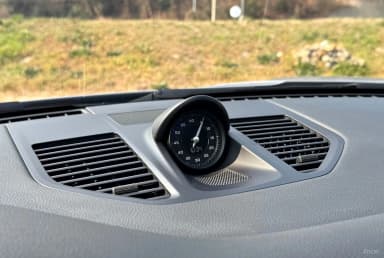 911 (992)
