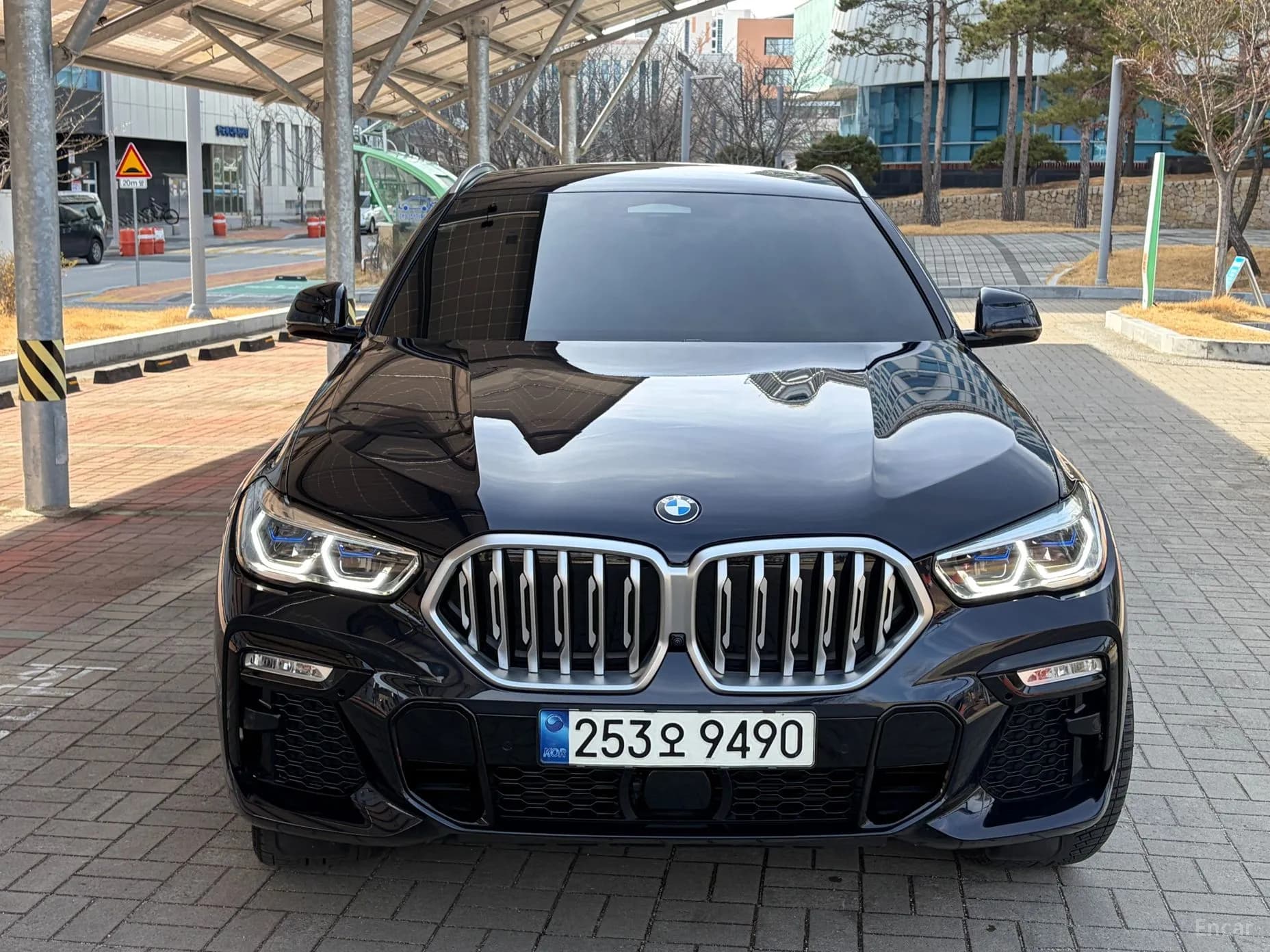 X6 (G06)