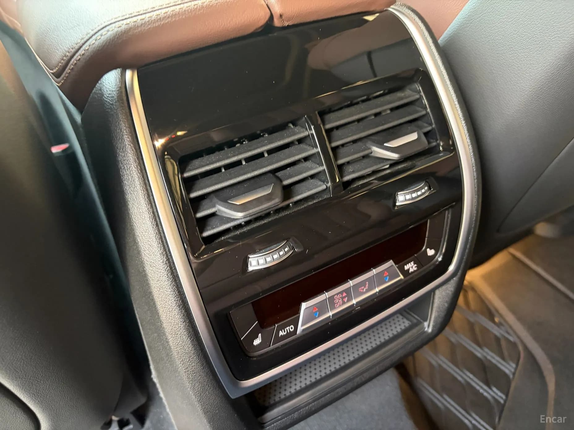 X6 (G06)