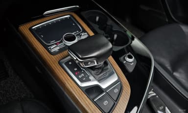Q7 (4M)