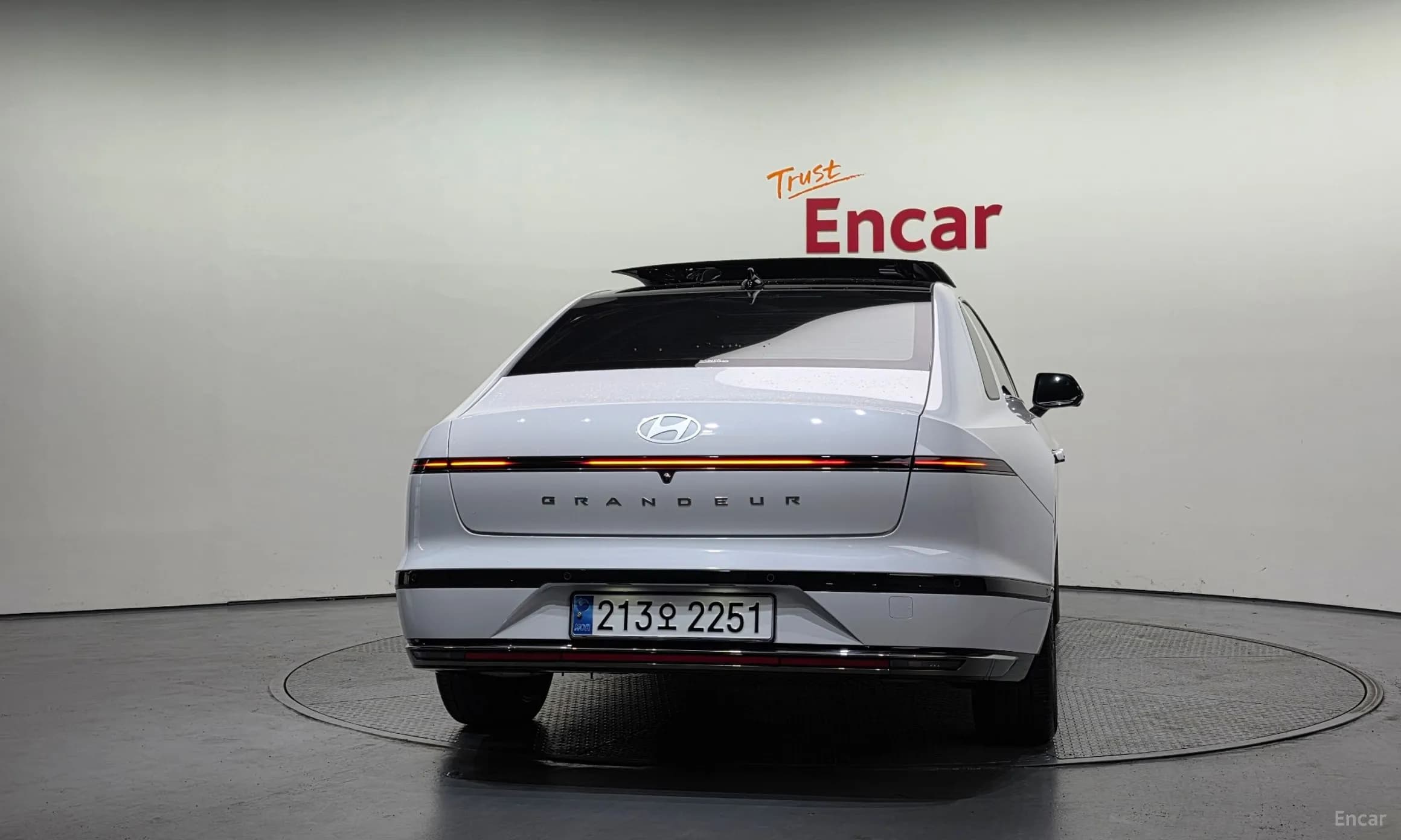 Grandeur Hybrid (GN7)