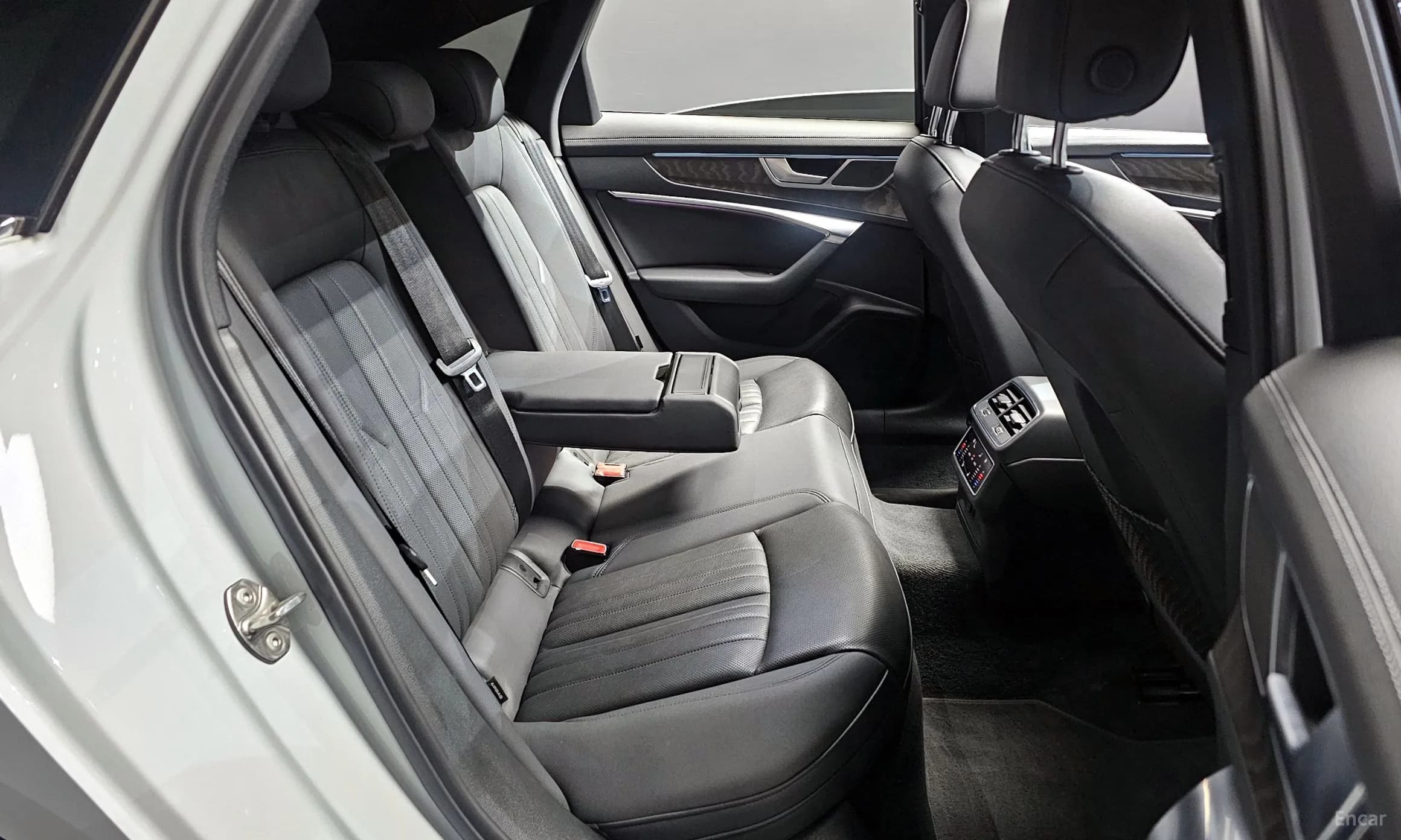 A6 (C8)
