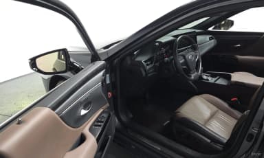 ES300h 7th Generation