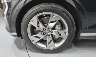 Electrified GV70