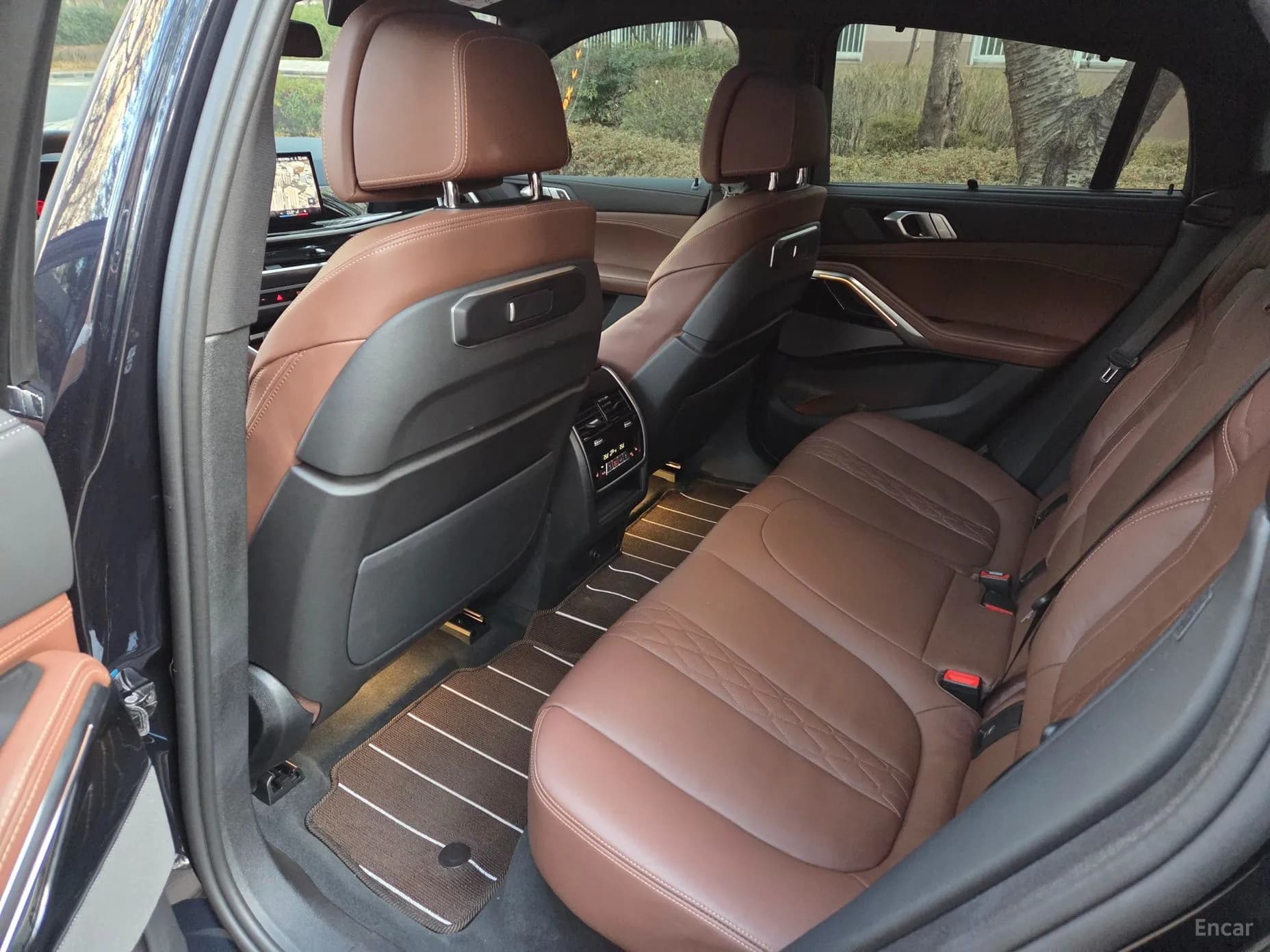 X6 (G06)