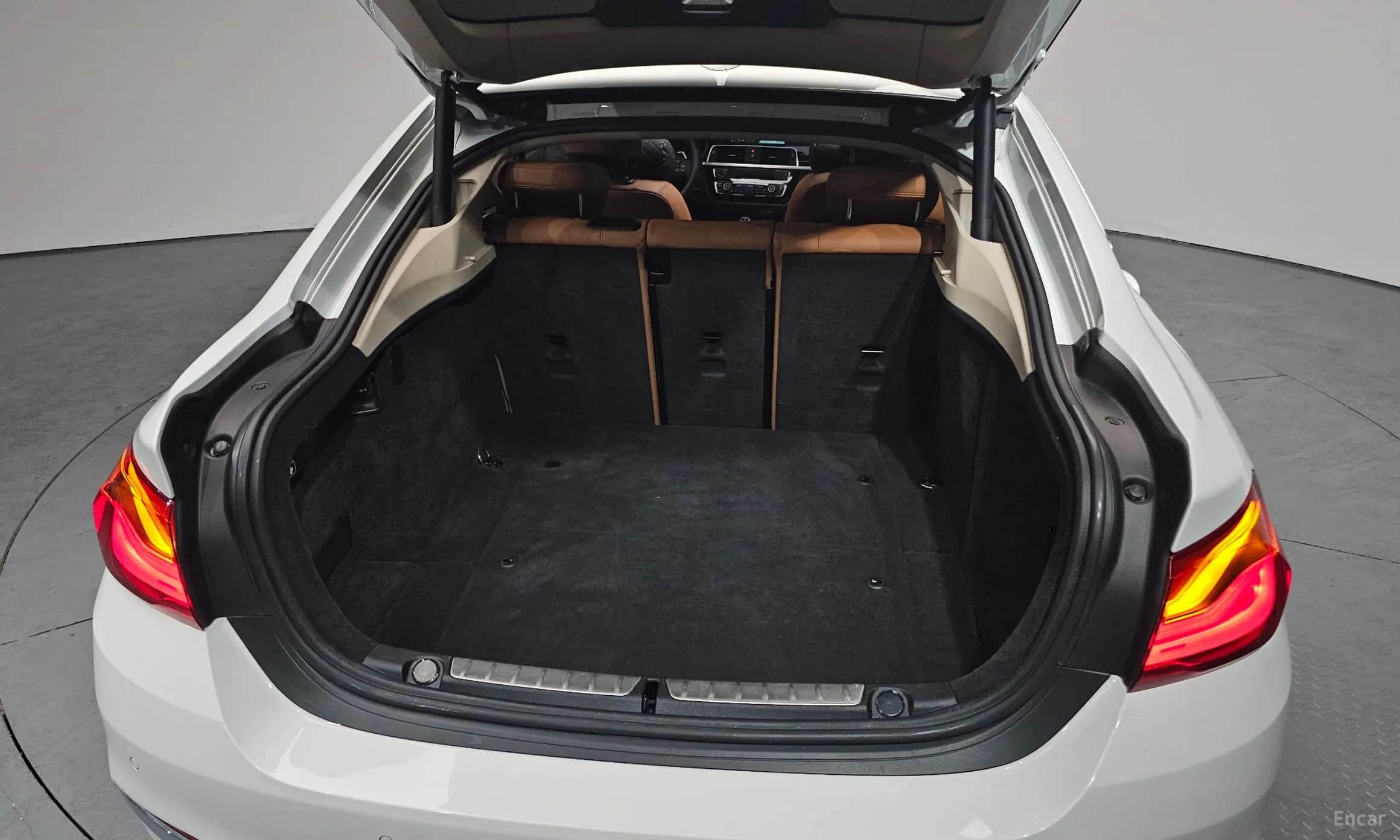 Series 4 (F32)
