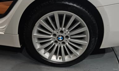 Series 4 (F32)