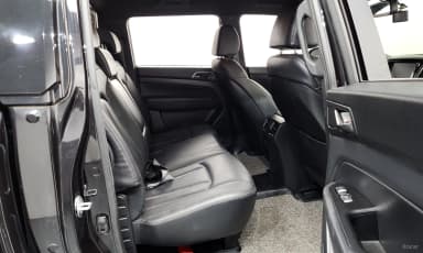 Rexton Sports Khan