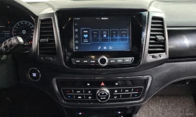Rexton Sports Khan