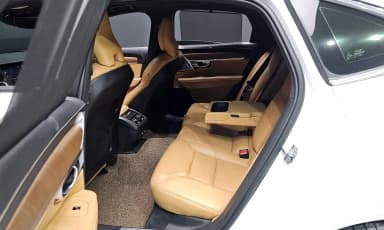 S90