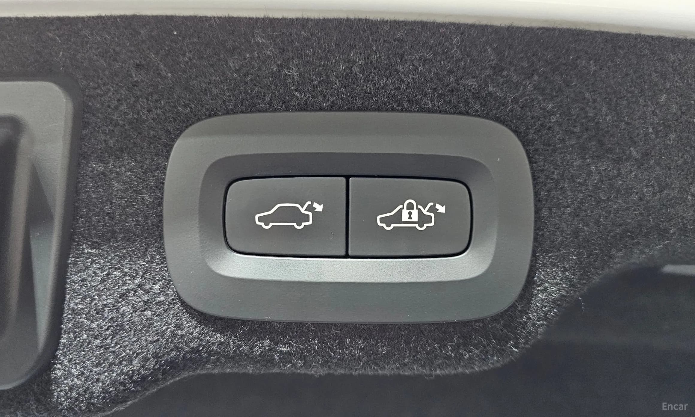 S90
