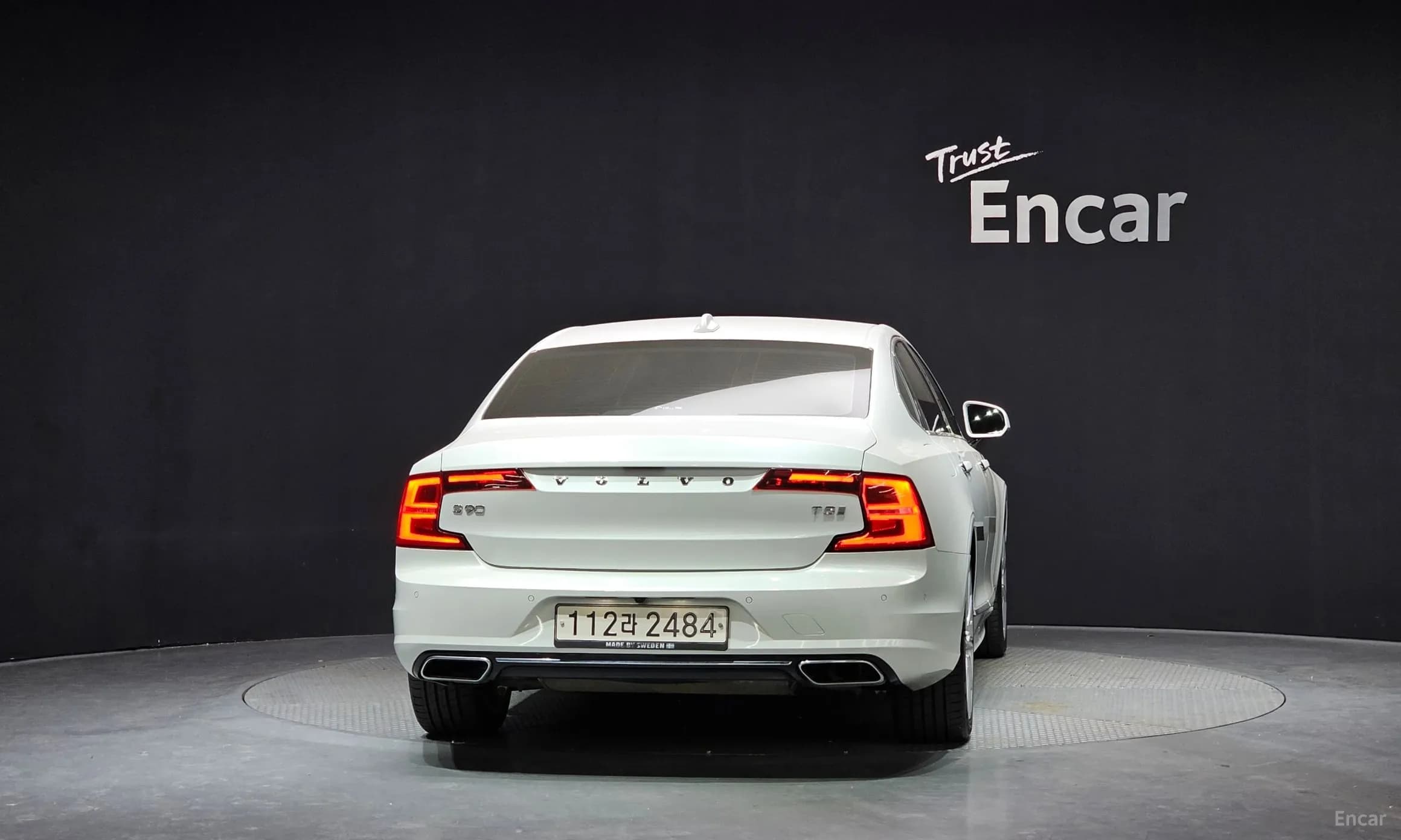 S90