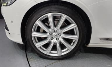 S90