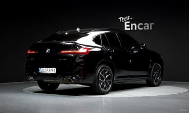 X4 (G02)