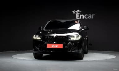 X4 (G02)