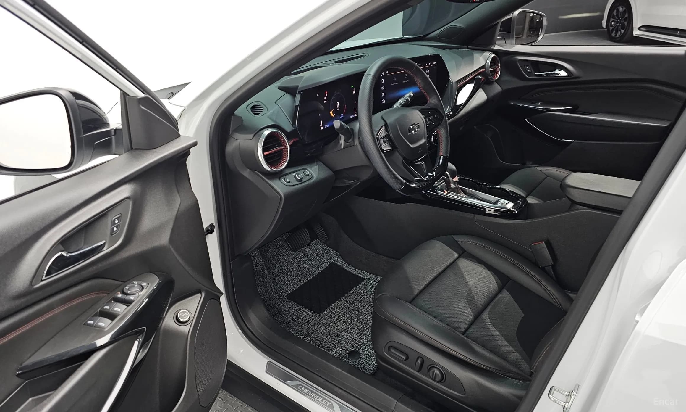 Trax Crossover