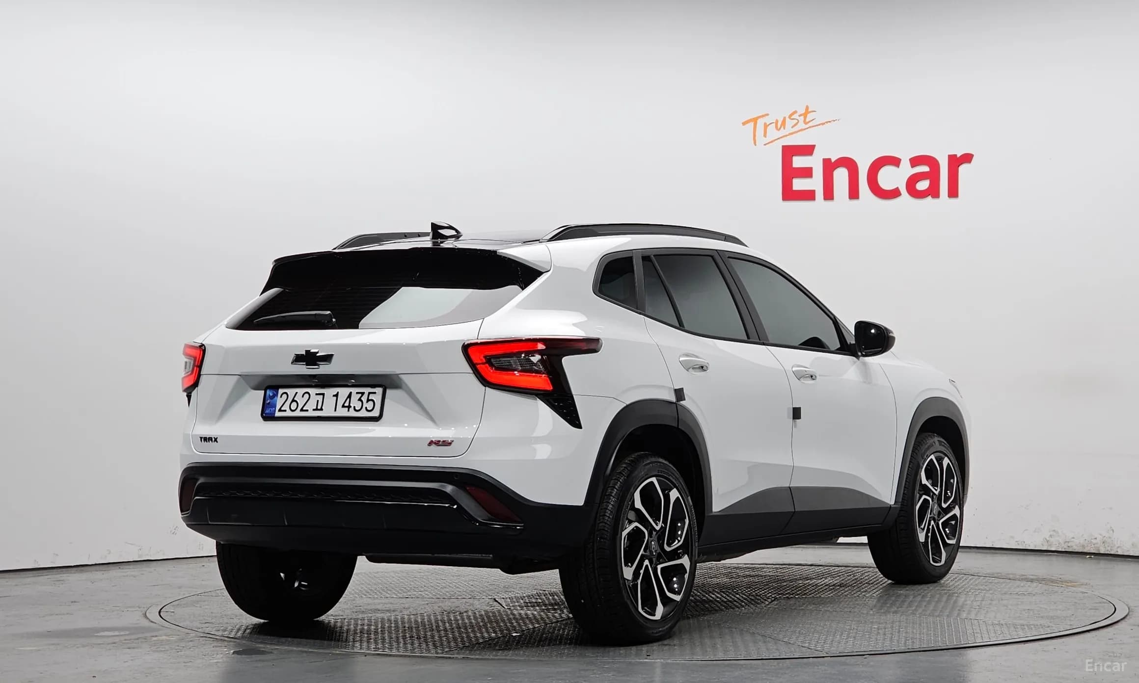 Trax Crossover