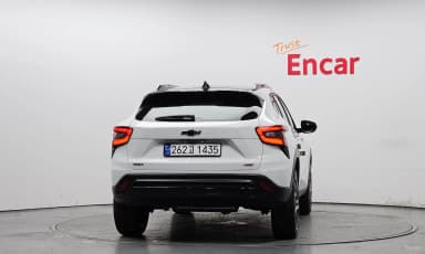 Trax Crossover