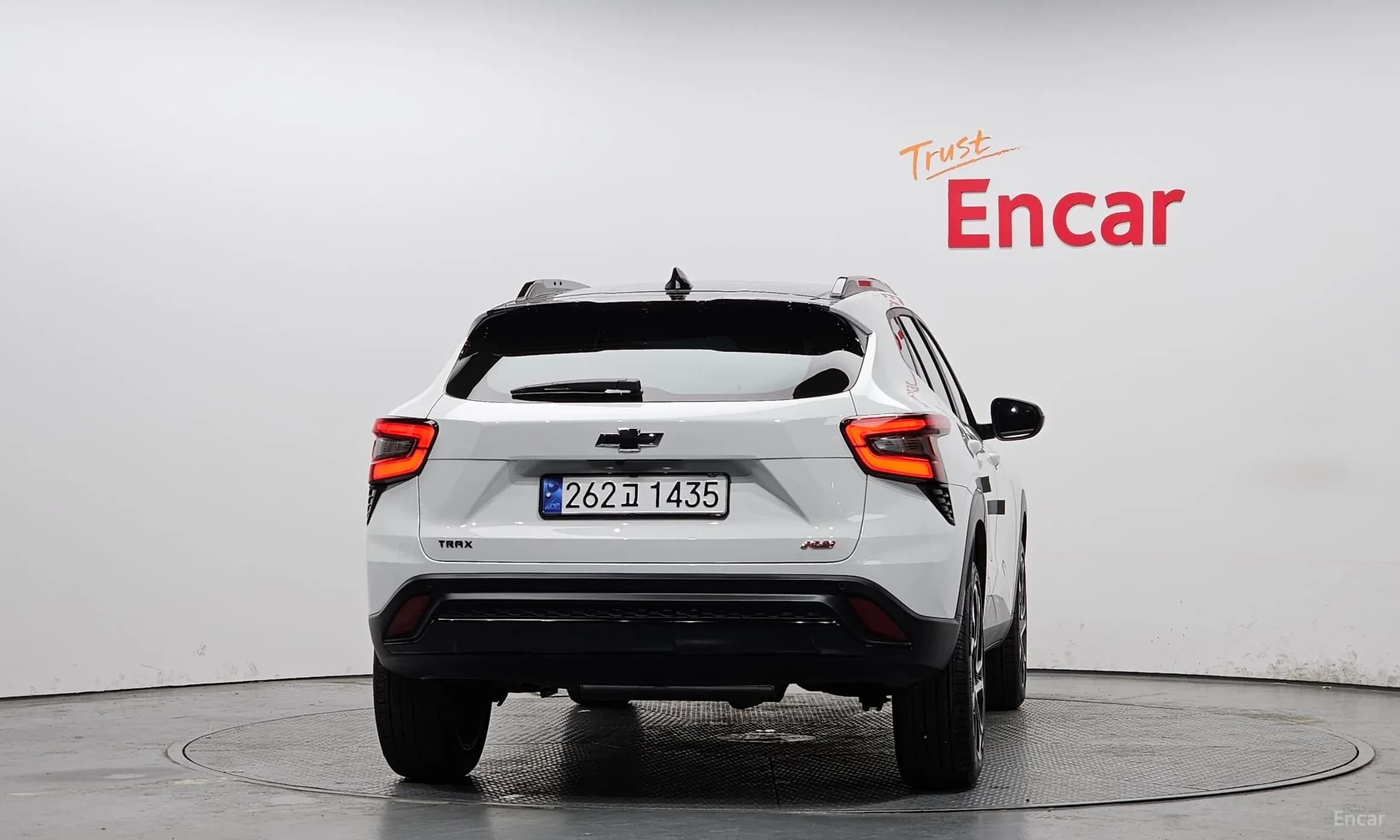 Trax Crossover