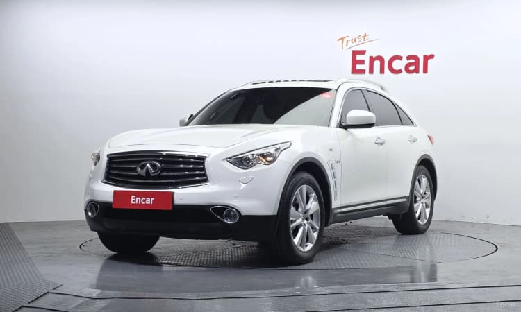 QX70