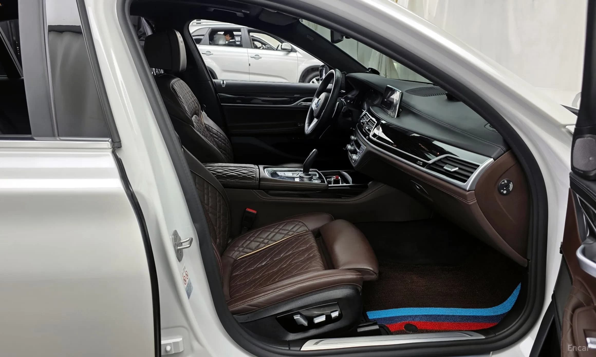 7 Series (G11)
