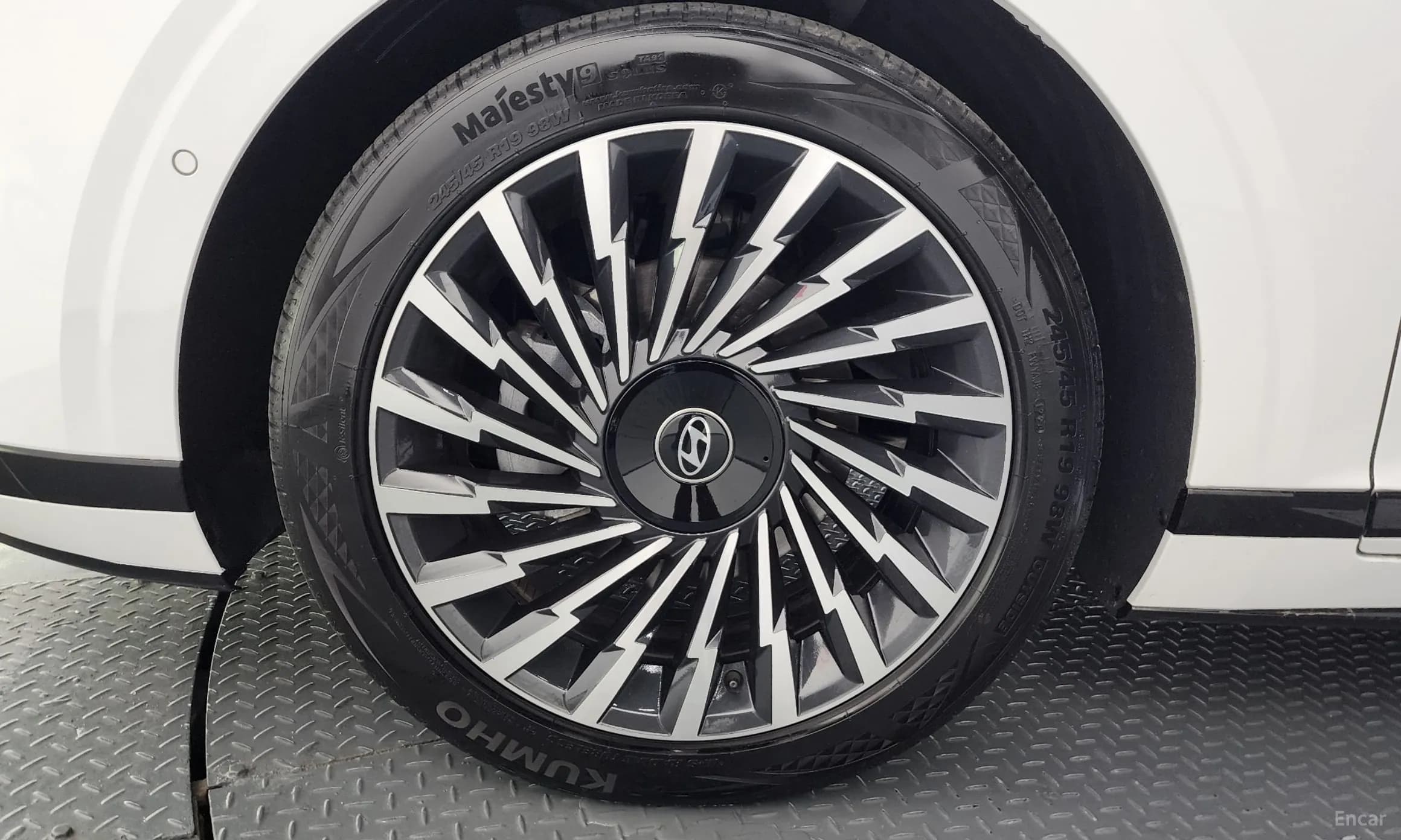 Grandeur Hybrid (GN7)